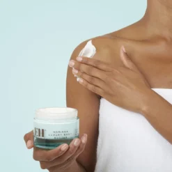 Emma Hardie Amazing Body Moringa Luxury Body Butter -Promos Sublim Zen Magasin emma hardie amazing body moringa luxury body butter beurre corporel effet hydratant et apaisant 5