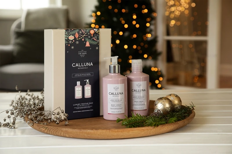 Scottish Fine Soaps Calluna Botanicals Luxury Festive Duo 2 Scottish Fine Soaps Calluna Botanicals Luxury Festive Duo – Image 2